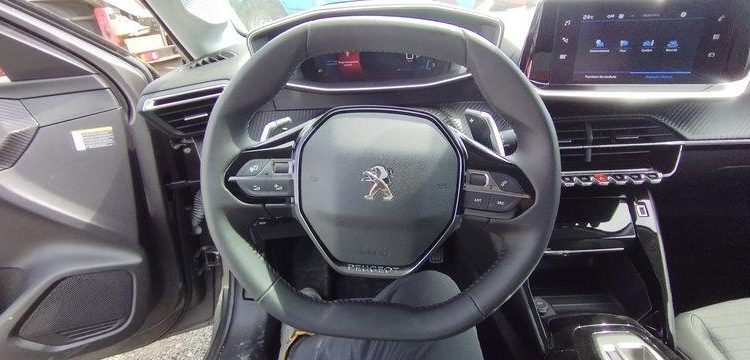PEUGEOT 208 1.2 PURETECH 100ch ALLURE PACK EAT8 BLANC PZ3G072