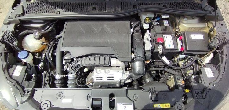 PEUGEOT 208 1.2 PURETECH 100ch ALLURE PACK EAT8 BLANC PZ3G072