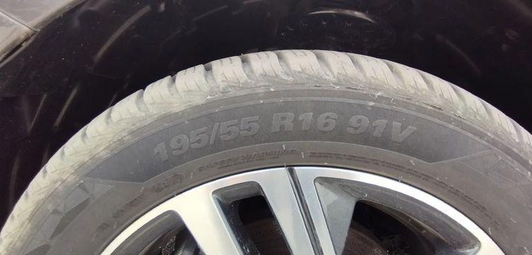 PEUGEOT 208 1.2 PURETECH 100ch ALLURE PACK EAT8 BLANC PZ3G072