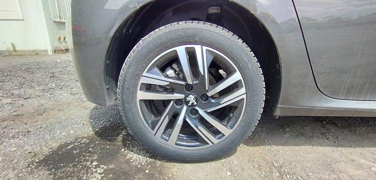 PEUGEOT 208 1.2 PURETECH 100ch ALLURE PACK EAT8 BLANC PZ3G072