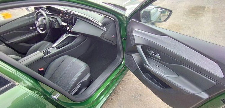 PEUGEOT 308 1.2 PURETECH 130ch ALLURE PACK EAT8 VERT PZ3G214