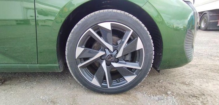 PEUGEOT 308 1.2 PURETECH 130ch ALLURE PACK EAT8 VERT PZ3G214
