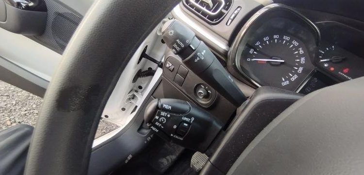 CITROEN C3 1.2 PURETECH 82ch SHINE BLANC PZ3G346