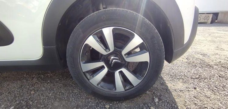 CITROEN C3 1.2 PURETECH 82ch SHINE BLANC PZ3G346