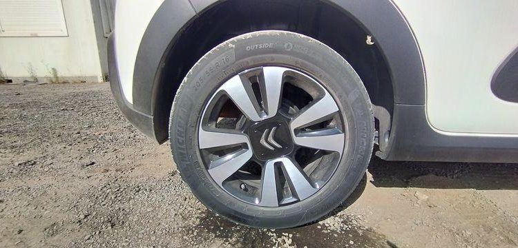 CITROEN C3 1.2 PURETECH 82ch SHINE BLANC PZ3G346