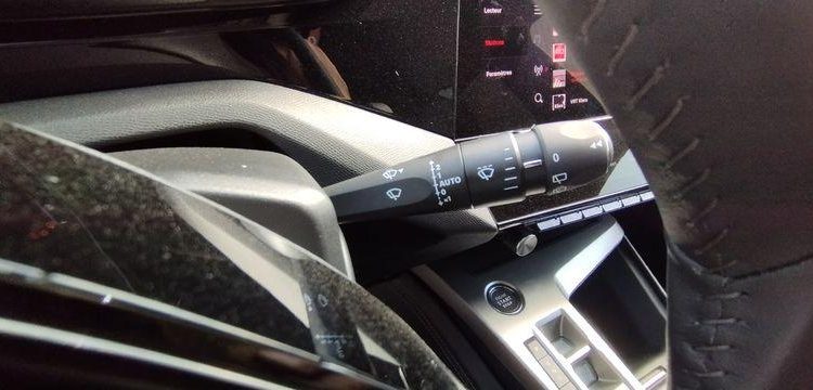 PEUGEOT 308 1.2 PURETECH 130ch ALLURE PACK EAT8 BLEU PZ3G379