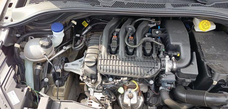 CITROEN C3 1.2 PURETECH 82ch SHINE GRIS PZ3G784