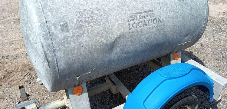 TONNE A EAU  TON748600