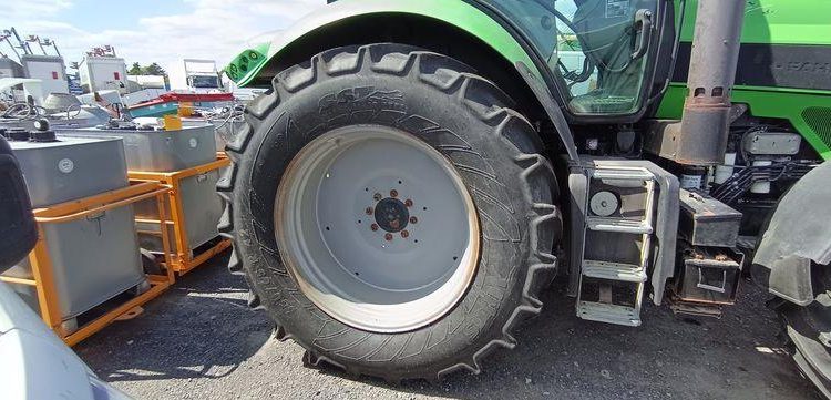DEUTZ FAHR TRACTEUR AGRICOLE ARGOTRON TTV630 4RM 230 CV – DIESEL –  5972 HEURES – AN 2012  TTV630