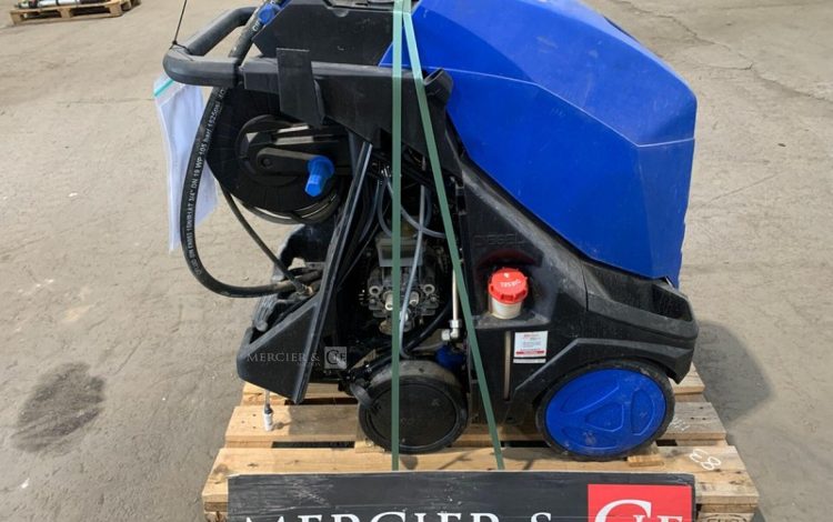 NILFISK MH 4M  83MAM62025
