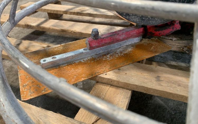 BETON TROWEL BT90HF160  81MAM62025