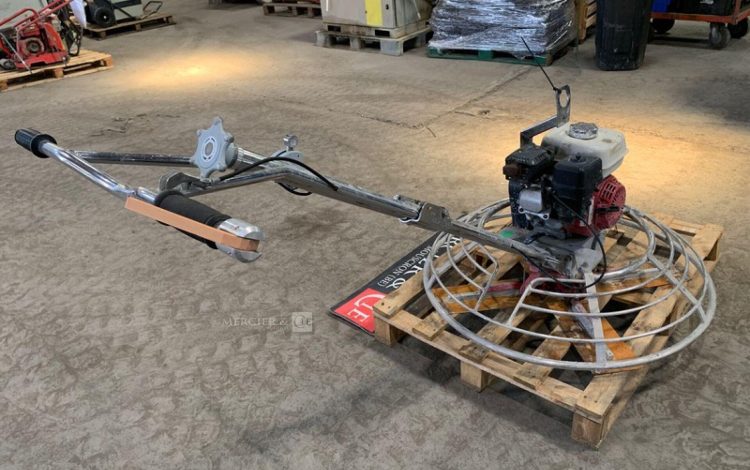 BETON TROWEL BT90HF160  81MAM62025