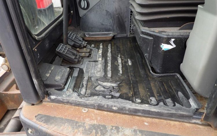 BOBCAT E50***EM  PEL010347
