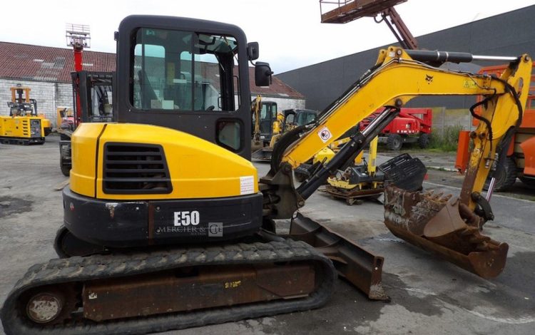 BOBCAT E50***EM  PEL010347