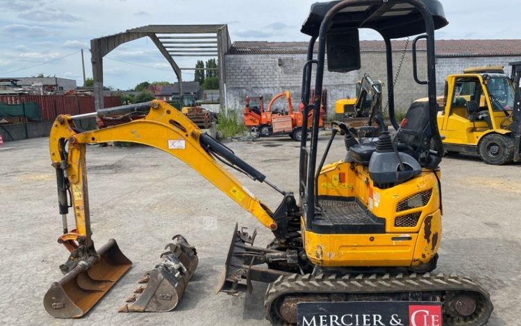 KUBOTA U17-3  PEL747201