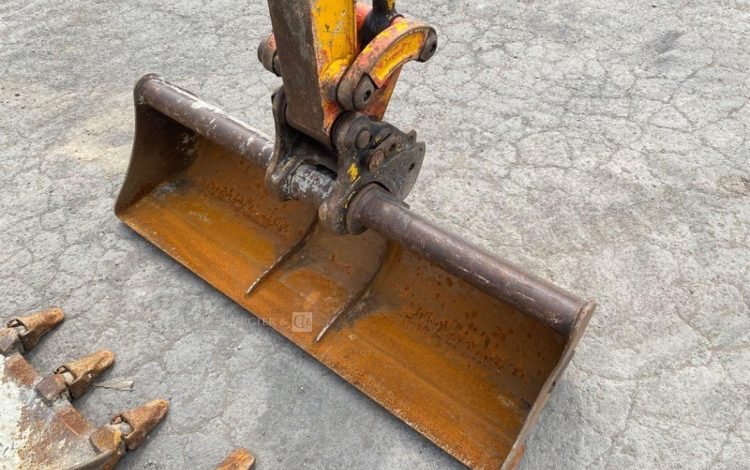 KUBOTA U17-3  PEL747201
