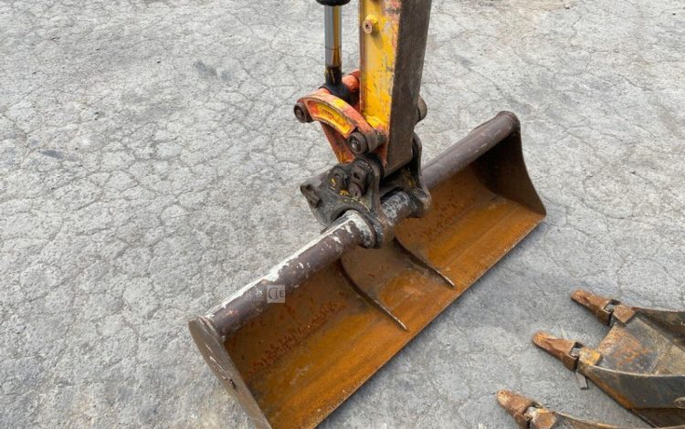 KUBOTA U17-3  PEL747201
