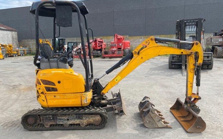 KUBOTA U17-3  PEL747201