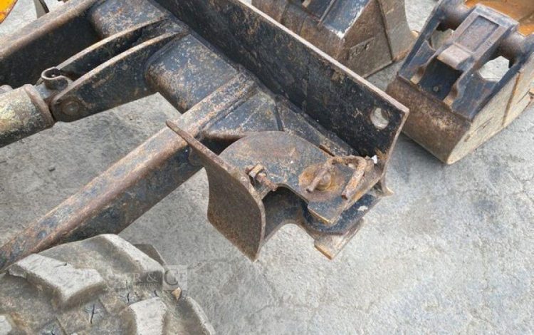 KUBOTA U17-3  PEL747201
