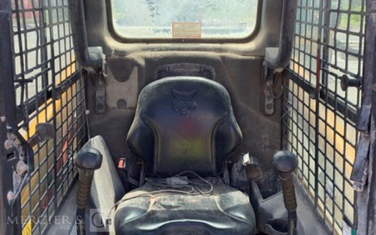 BOBCAT S450  BOB010237