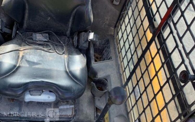 BOBCAT S450  BOB010237
