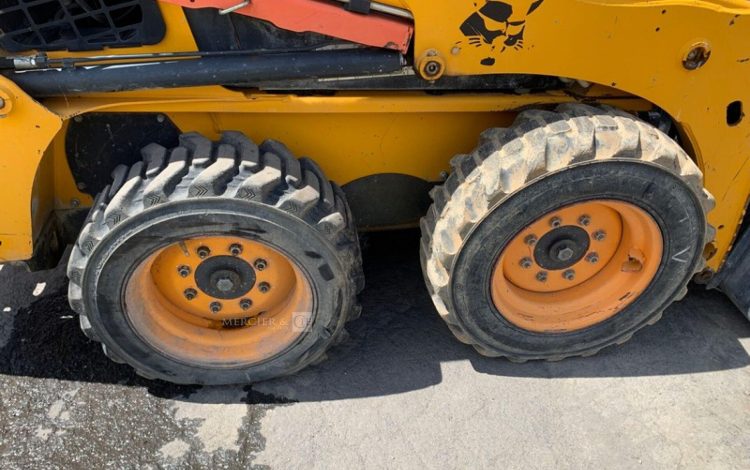 BOBCAT S450  BOB010237