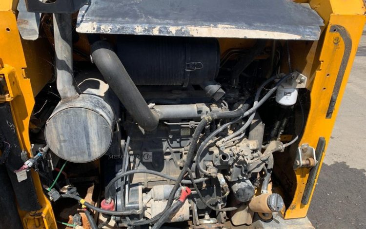 BOBCAT S450  BOB010237