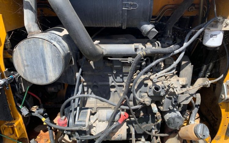 BOBCAT S450  BOB010237