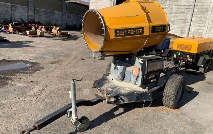 DUST FIGHTER DF 7500  BRU010003