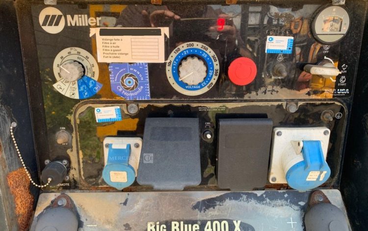 MILLER BIG BLUE 400 X  GSA748214