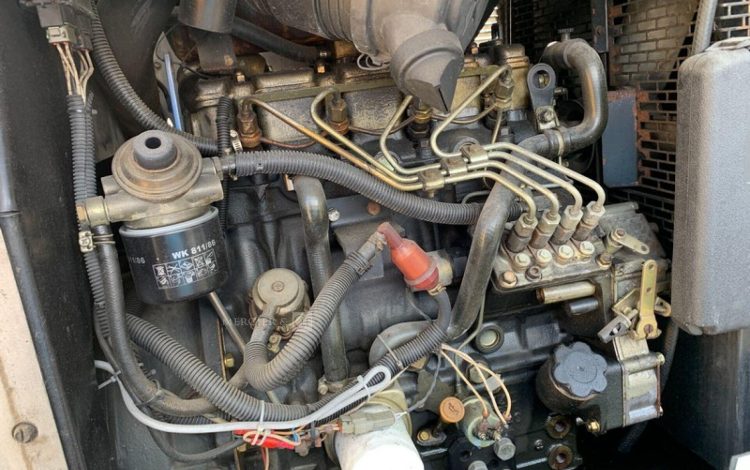 LINCOLN ELECTRIC VANTAGE 500  GSA748225