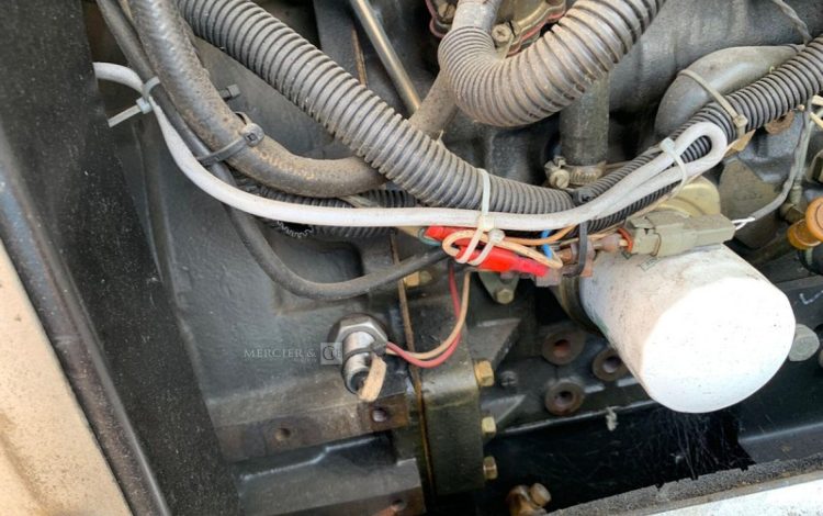 LINCOLN ELECTRIC VANTAGE 500  GSA748225