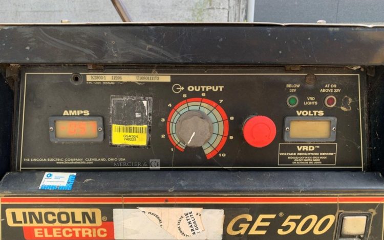 LINCOLN ELECTRIC VANTAGE 500  GSA748225