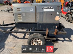 LINCOLN ELECTRIC VANTAGE 500  GSA748227