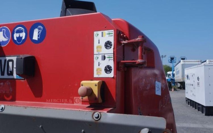 TS INDUSTRIE BROYEUR DE BRANCHES COBRA 65DRI DIESEL – 1 ESSIEU – DIESEL – ANNEE 2013  DA-298-VQ