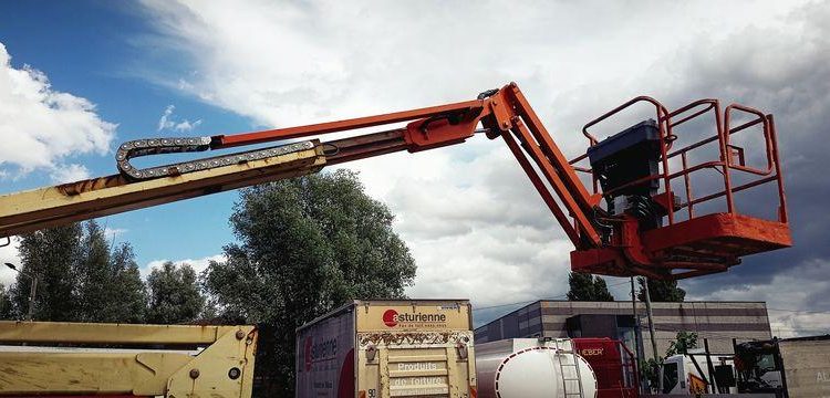 JLG NACELLE ARTICULEE 510AJ DIESEL 16M – HORAMETRE 5596 HEURES – AN 2007  7726