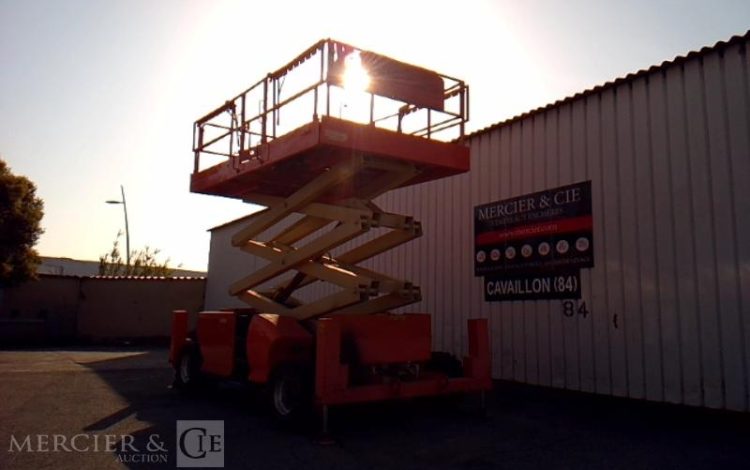 JLG NACELLE CISEAUX 3394RT  DIESEL 12M –  4209H  – AN2007 ORA 8544