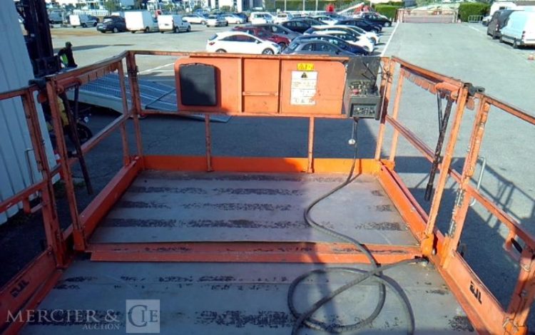 JLG NACELLE CISEAUX 3394RT  DIESEL 12M –  4209H  – AN2007 ORA 8544