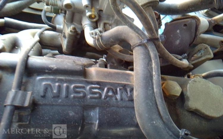NISSAN CHARIOT MAT FRONTAL UD02A25PQ – 2.5T – 2645H – AN2007 BLEU 8991