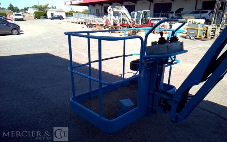 ATN NACELLE ARTICULEE DIESEL 12M – 3356H -AN2009 BLEU 9901