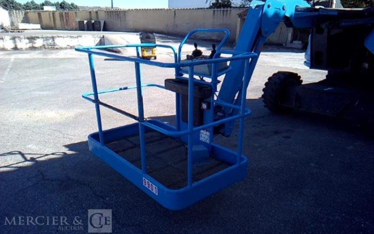 ATN NACELLE ARTICULEE DIESEL 12M – 3356H -AN2009 BLEU 9901
