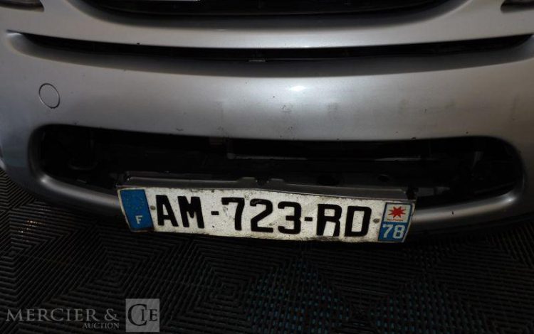 CITROEN C3 GENERATION-I 1.1 60 COLLECTION GRIS AM-723-RD
