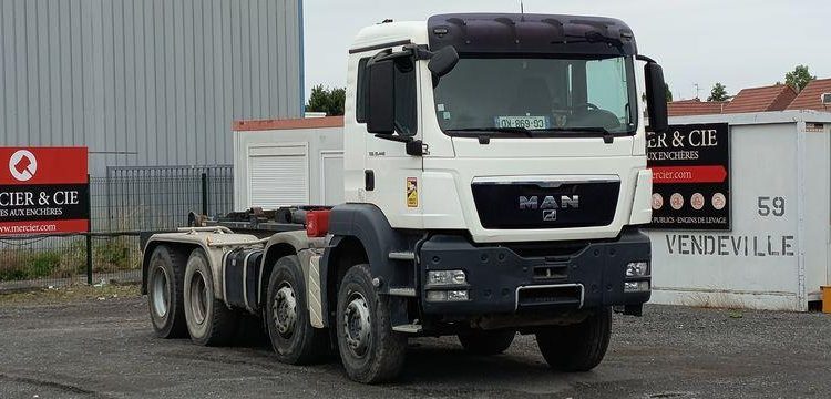 MAN TGS 35,400 AVEC BRAS AMPLIROLL MARREL – PTAC 32 TONNES – DIESEL – 315197 KMS BLANC CG-698-KD