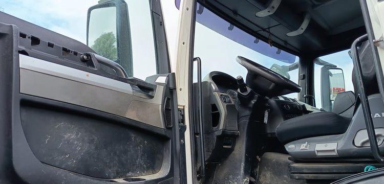MAN TGS 35,400 AVEC BRAS AMPLIROLL MARREL – PTAC 32 TONNES – DIESEL – 315197 KMS BLANC CG-698-KD