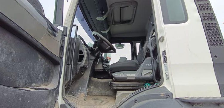 MAN TGS 35,400 AVEC BRAS AMPLIROLL MARREL – PTAC 32 TONNES – DIESEL – 315197 KMS BLANC CG-698-KD