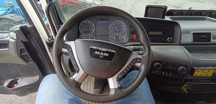 MAN TGS 35,400 AVEC BRAS AMPLIROLL MARREL – PTAC 32 TONNES – DIESEL – 315197 KMS BLANC CG-698-KD