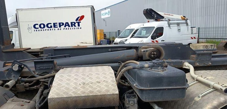 MAN TGS 35,400 AVEC BRAS AMPLIROLL MARREL – PTAC 32 TONNES – DIESEL – 315197 KMS BLANC CG-698-KD