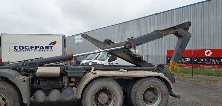 MAN TGS 35,400 AVEC BRAS AMPLIROLL MARREL – PTAC 32 TONNES – DIESEL – 315197 KMS BLANC CG-698-KD