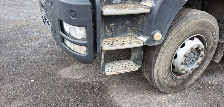 MAN TGS 35,400 AVEC BRAS AMPLIROLL MARREL – PTAC 32 TONNES – DIESEL – 315197 KMS BLANC CG-698-KD