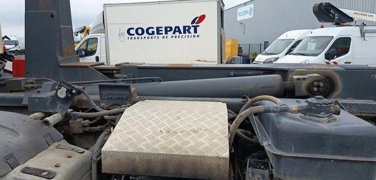 MAN TGS 35,400 AVEC BRAS AMPLIROLL MARREL – PTAC 32 TONNES – DIESEL – 315197 KMS BLANC CG-698-KD